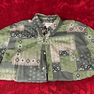 Green Aeropostale Bandana Style Button Up Shirt